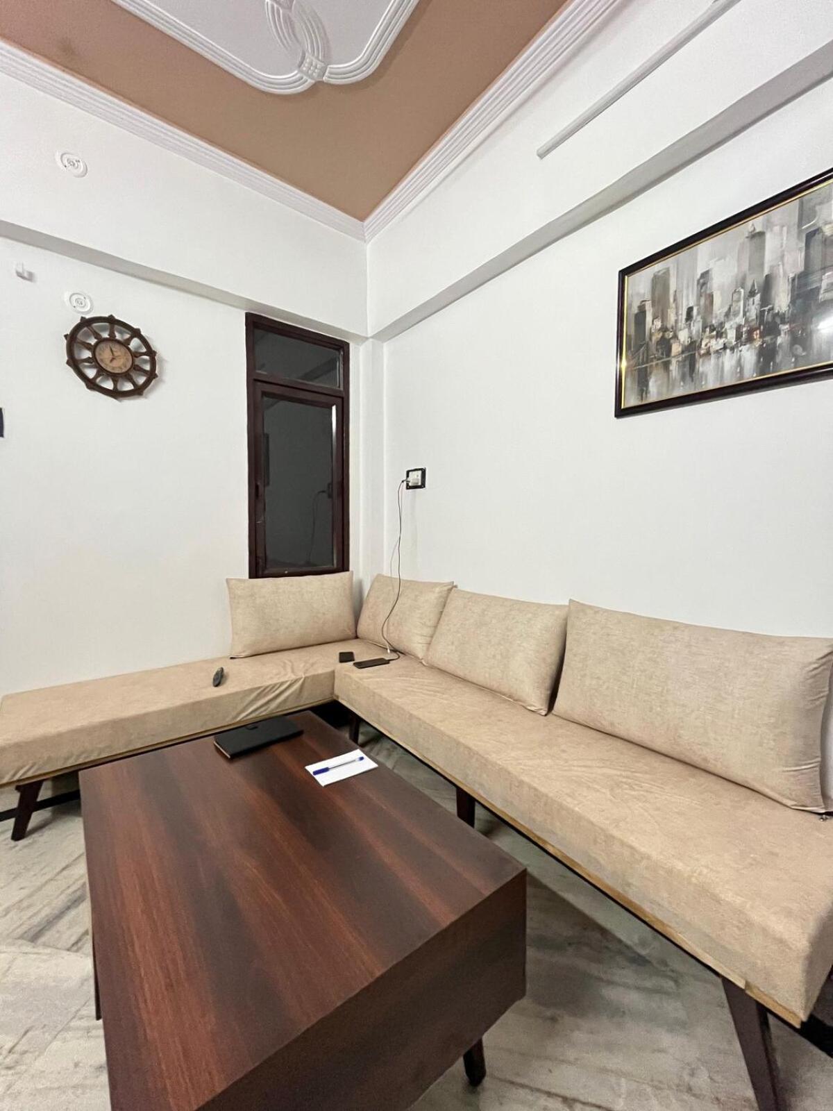 Nest - 2Bhk Independent Flat Tt Apartment Allāhābād Junction Екстериор снимка